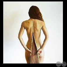 ESPALDA FEMENINA, 1999 - Óleo sobre lino de LUIS FRACCHIA